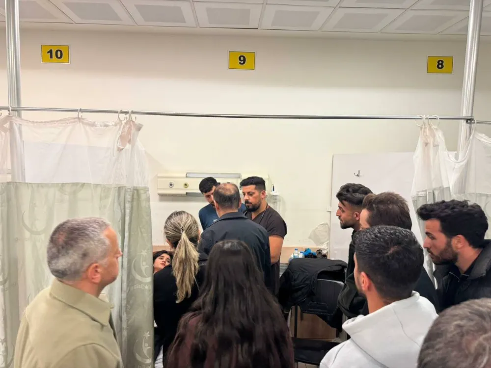 Besni’de KYK yurdunda yemekten zehirlenen öğrenciler hastaneye kaldırıldı